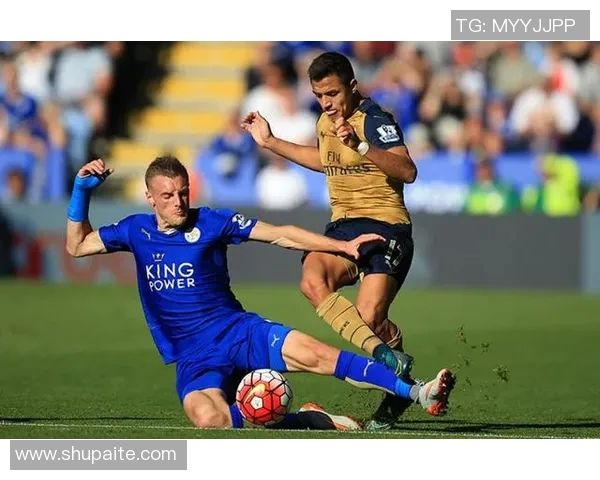 足球场上的传奇10号球星们如何塑造了现代足球的风格与魅力